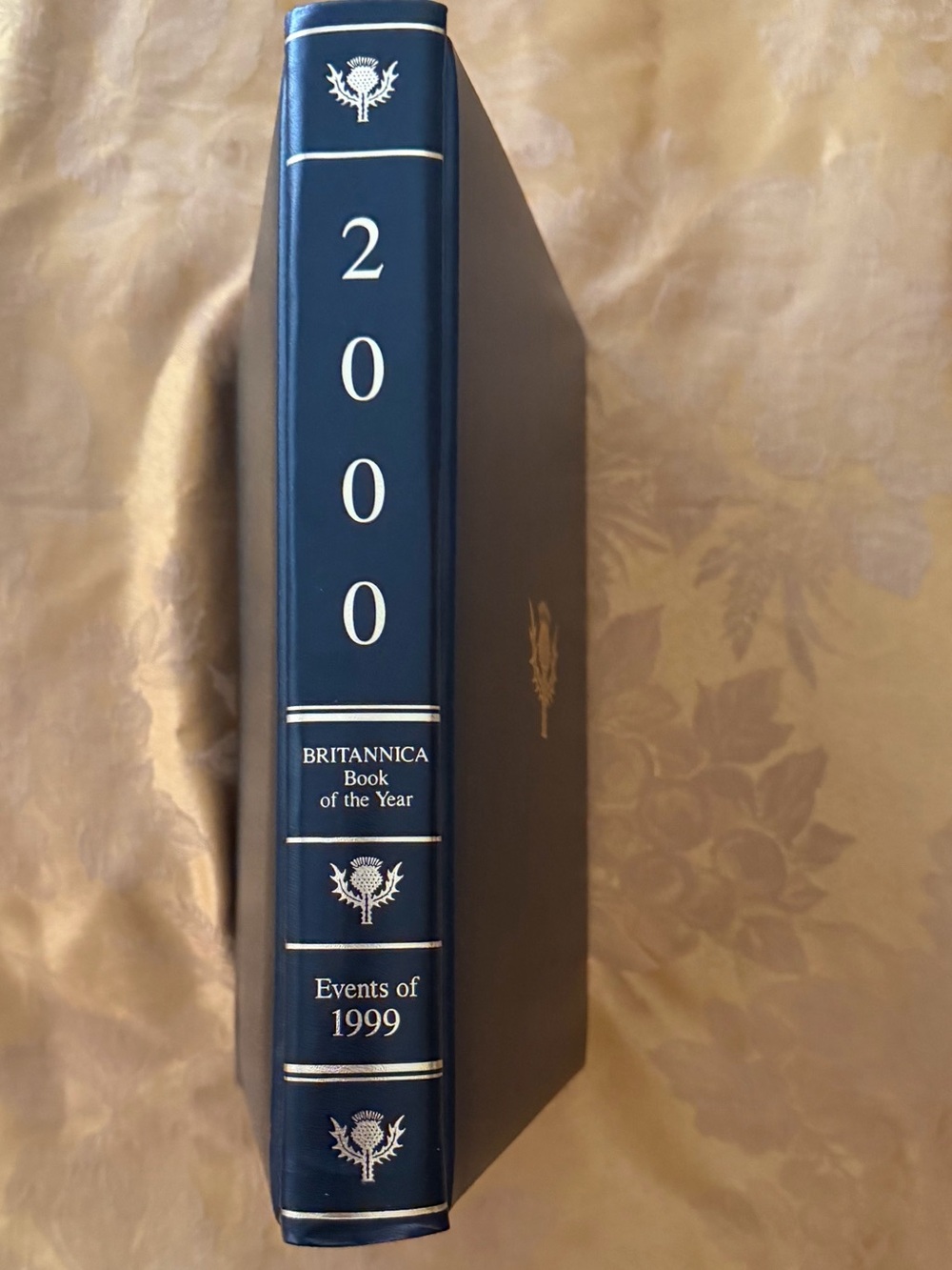 Britannica Book of the year 2000 Events of 1999 Hardcover - Navy Blue